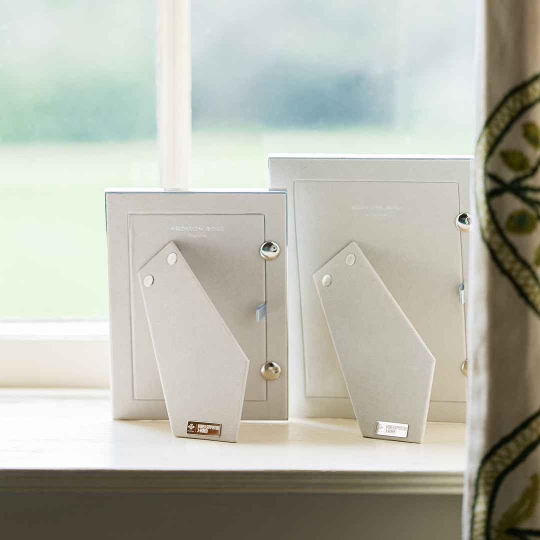 Addison Ross Ltd Wide Enamel Picture Frame: Pebble & Silver